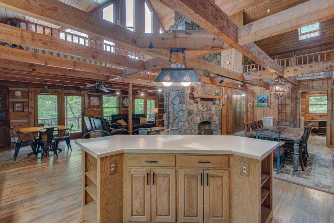 Hidden Creek Cabin Fleetwood Exterior photo