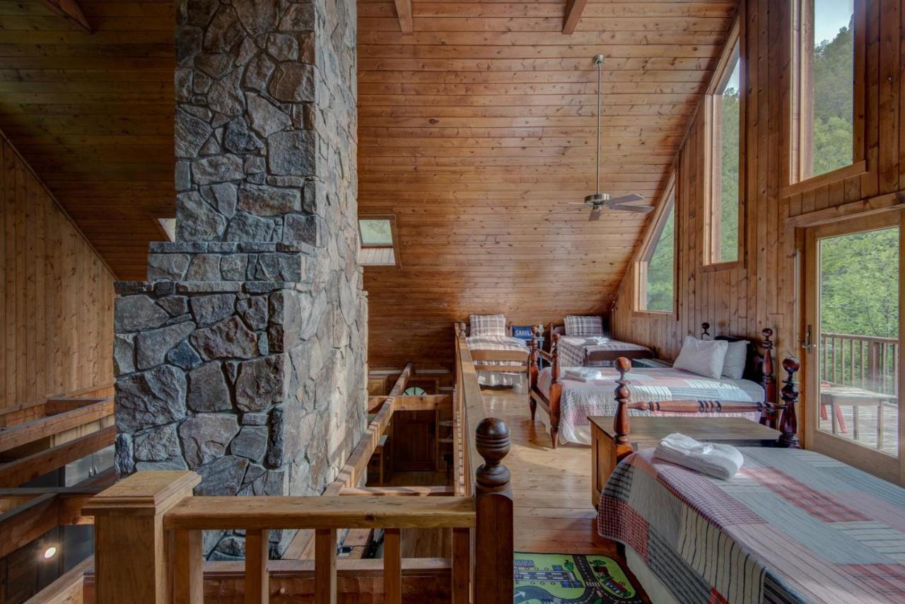 Hidden Creek Cabin Fleetwood Exterior photo